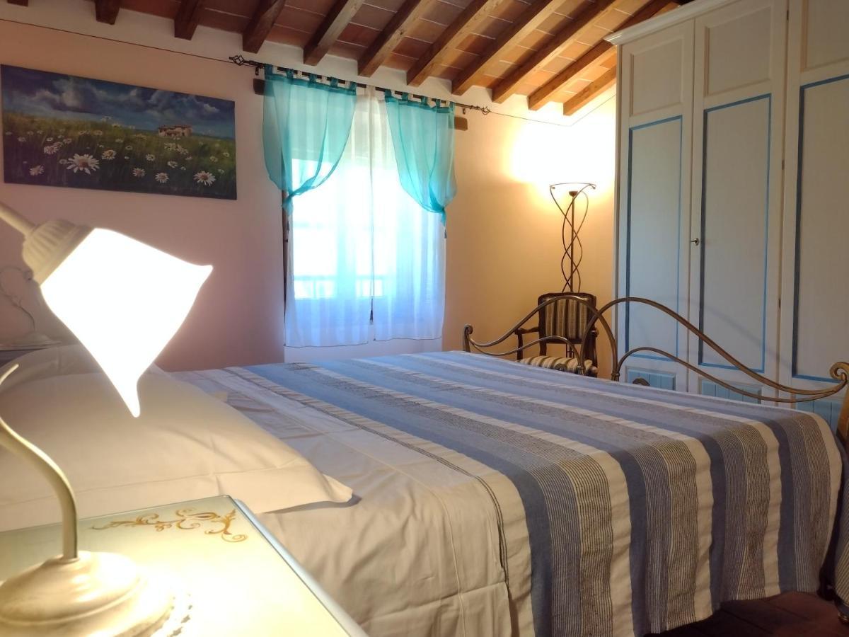 Casale I Burroni Apartment อาเรซโซ ภายนอก รูปภาพ