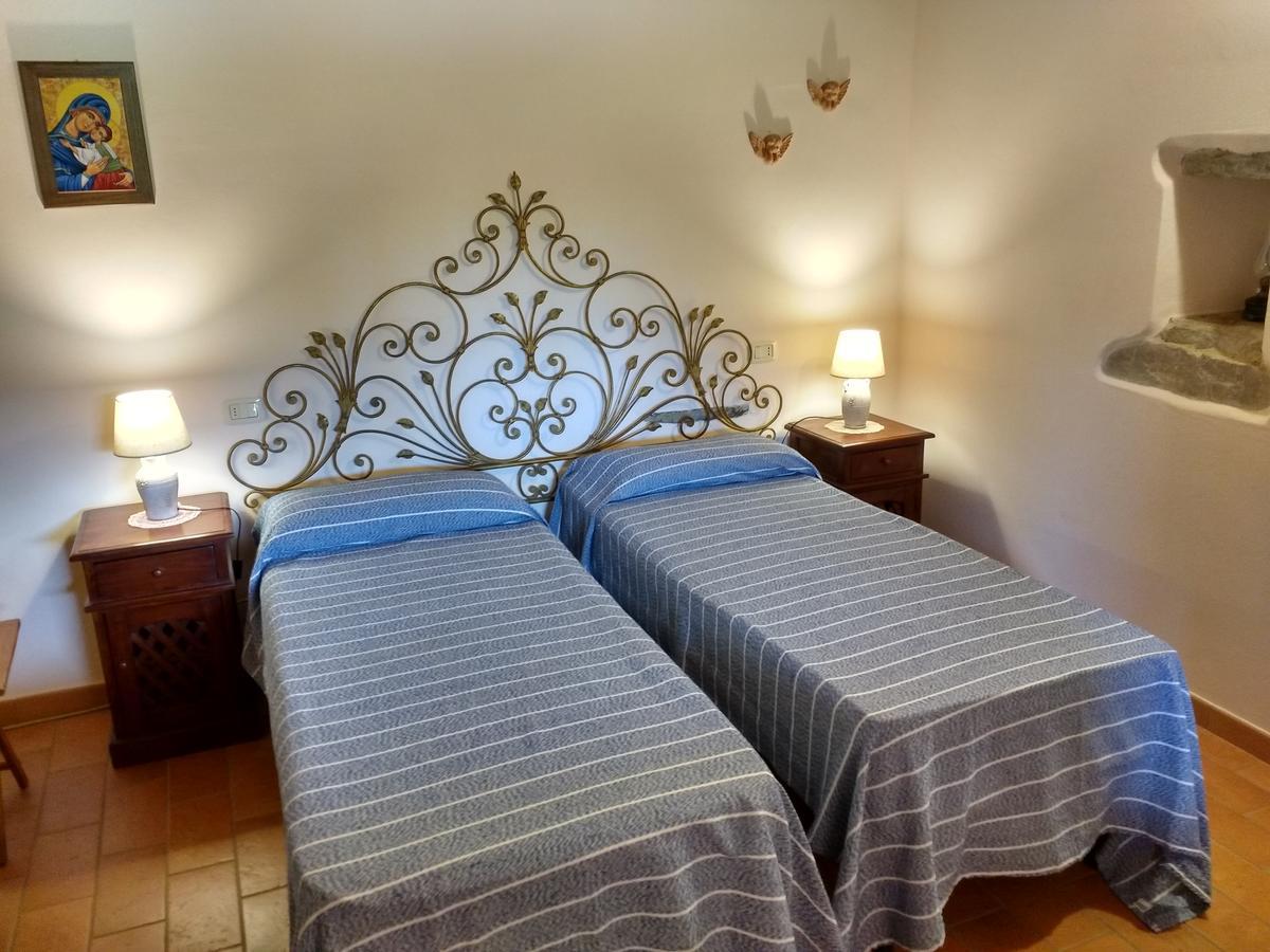 Casale I Burroni Apartment อาเรซโซ ภายนอก รูปภาพ
